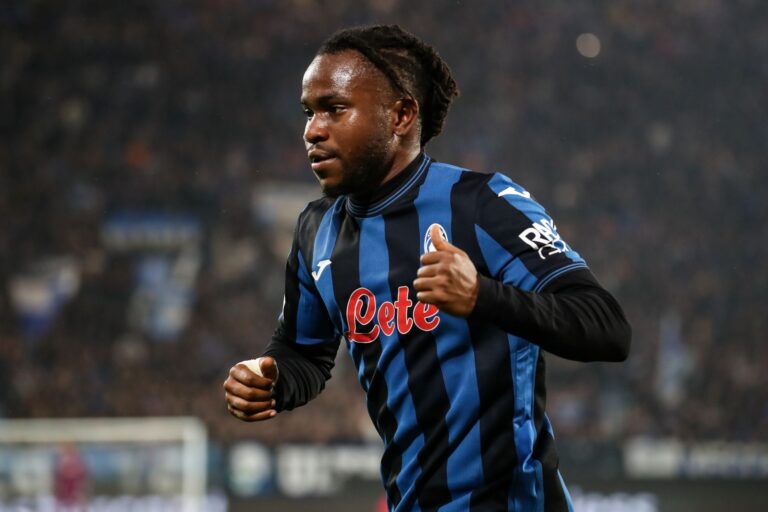 Ademola Lookman playing for Atalanta