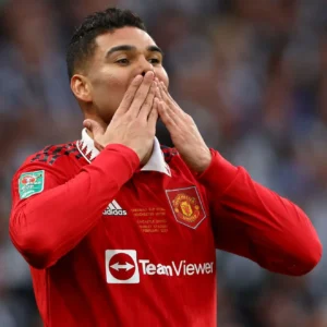 Manchester United opt against contract extension: Legendary midfielder to leave on a free transfer