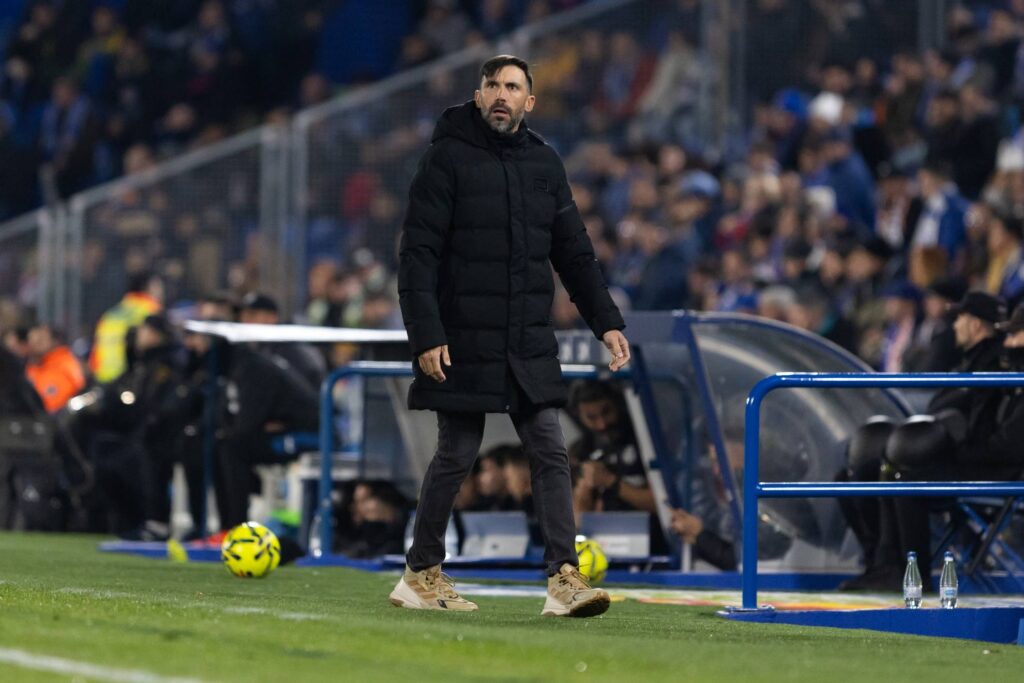 Elche manager Eder Sarabia on the touchline