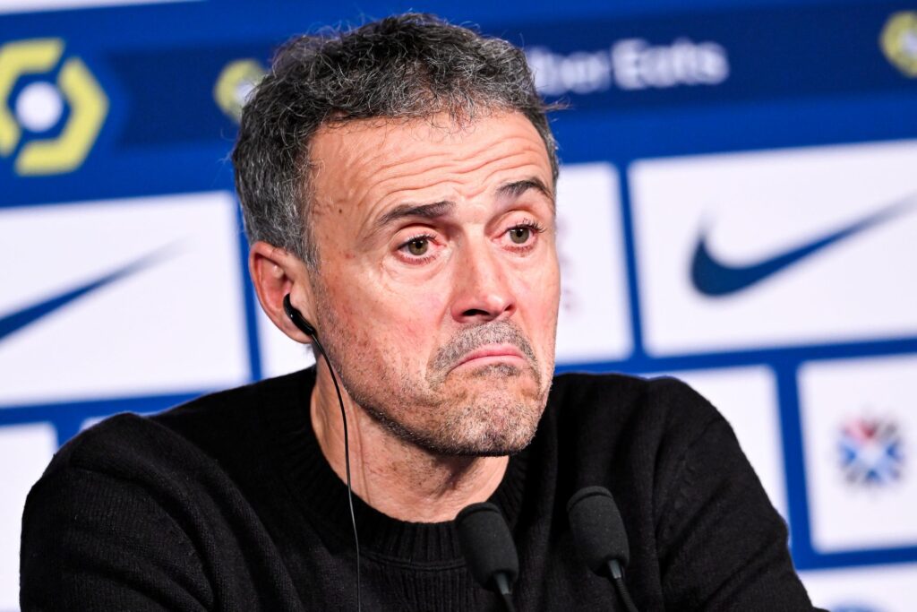 Luis Enrique at a PSG press conference