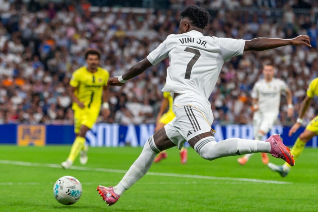 Vinicius playing for Real Madrid against Villarreal