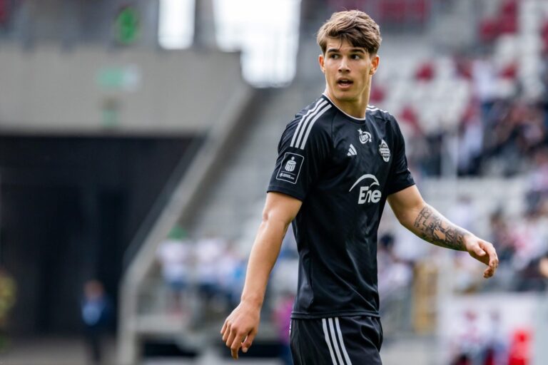 Luka Vuskovic playing football