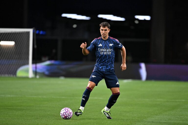Martin Zubimendi playing for Arsenal