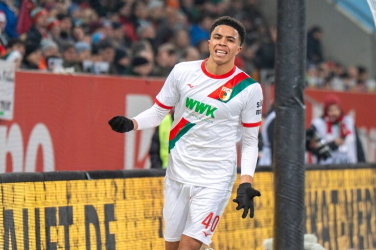USMNT defender Noahkai Banks of FC Augsburg