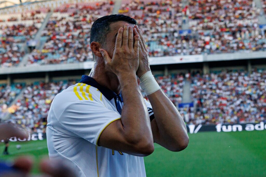 Al Nassr striker Cristiano Ronaldo knee injury