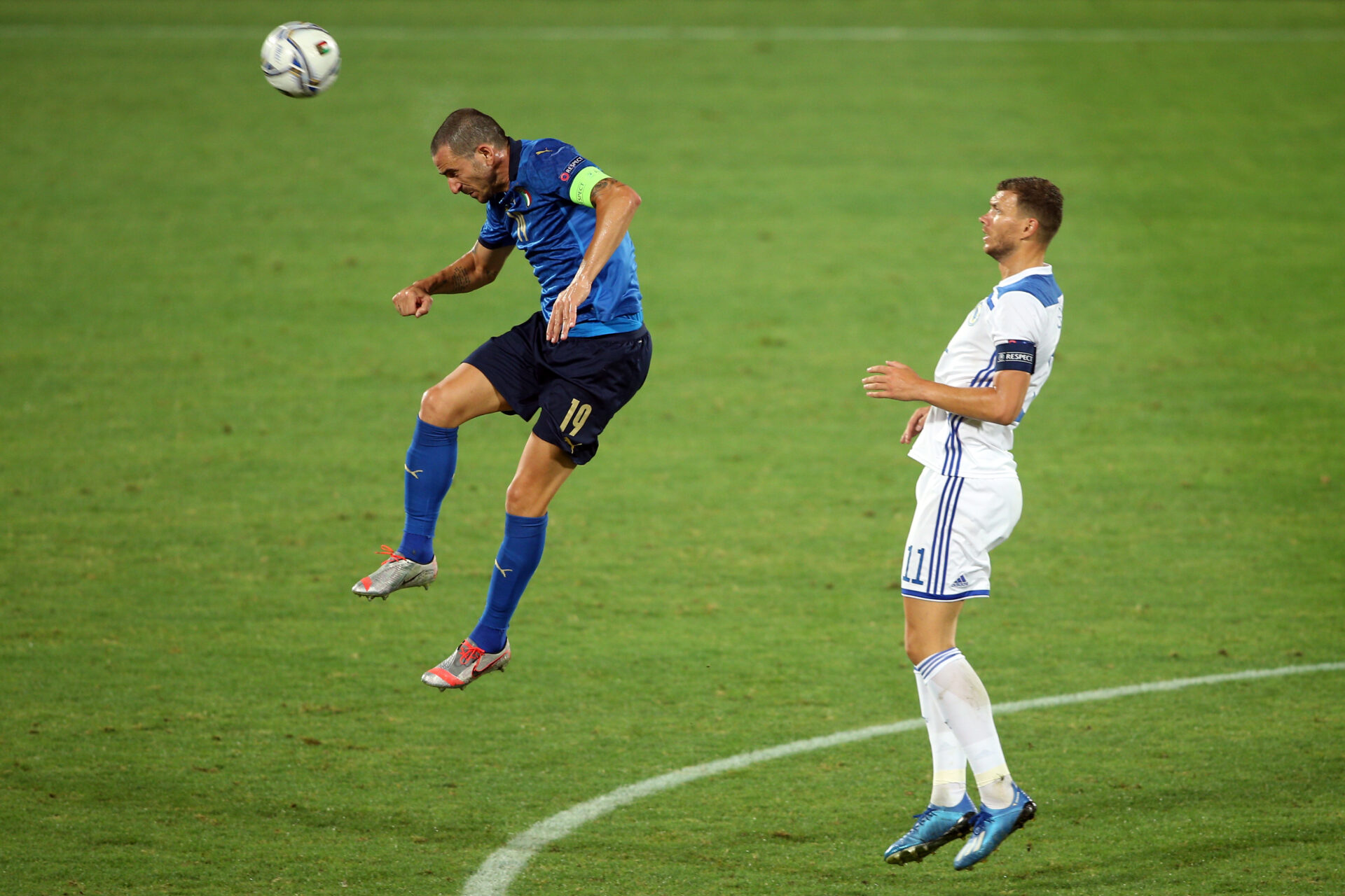 Leonardo Bonucci goes up against Edin Dzeko in a UEFA Nations League between Italy and Bosnia-Herzegovina in September 2020