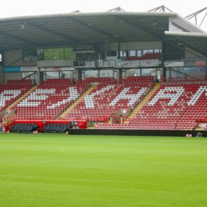 Kieffer Moore injury: Phil Parkinson provides worrying update for Wrexham and Wales