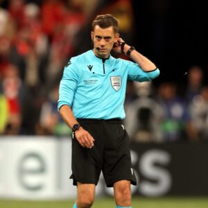 Former FIFA referee slams VAR after Eric García red card against Atlético Madrid