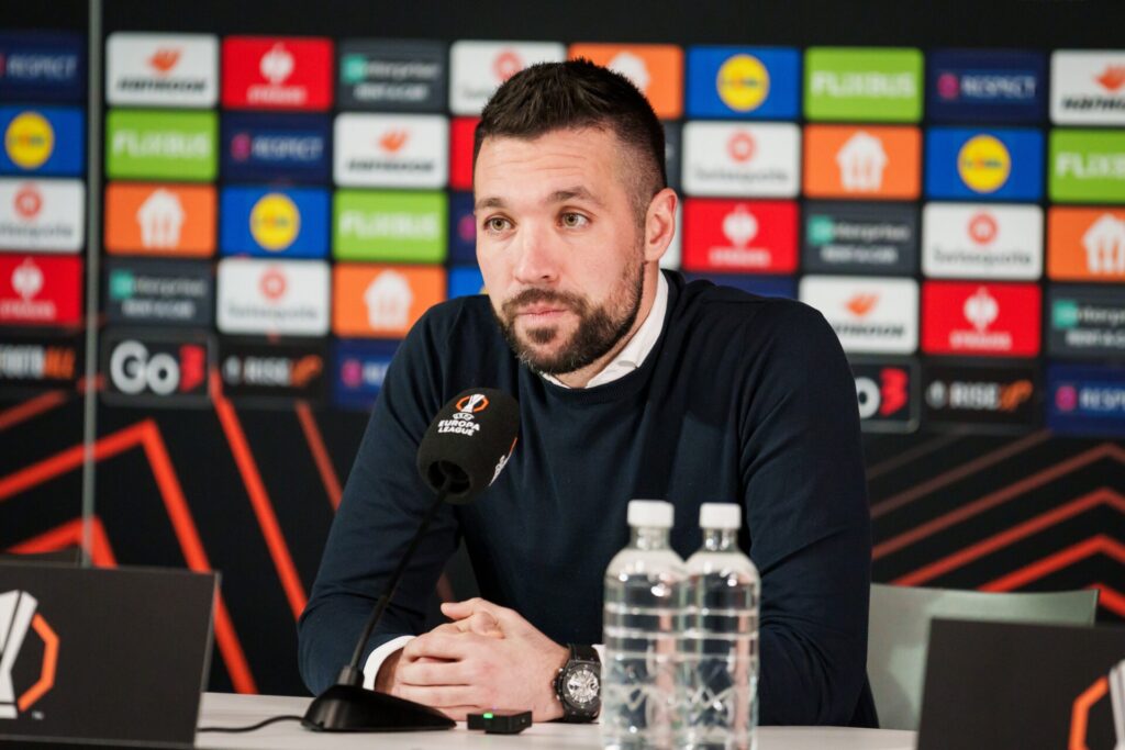 FC Porto manager Francesco Farioli at a Europa League press conference