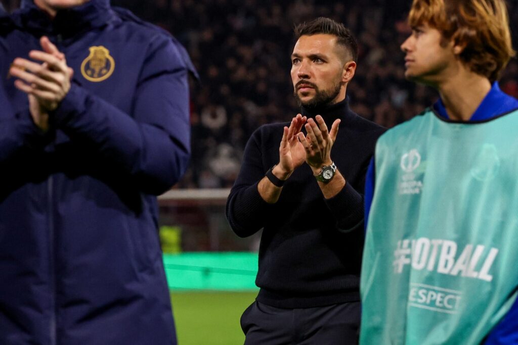 FC Porto head coach Francesco Farioli applauds the fans after a Europa League game
