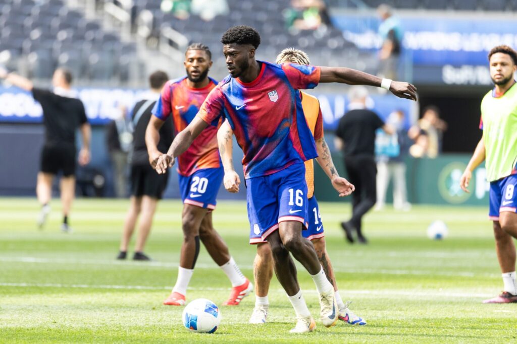 Patrick Agyemang playing for the USMNT