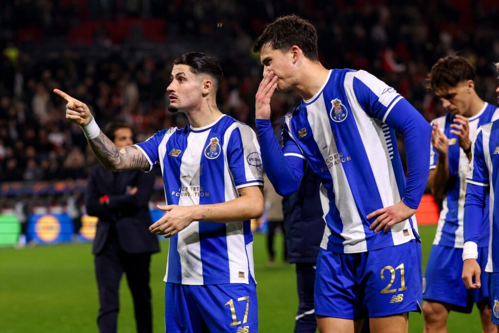 Borja Sainz, Dominik Prpic during the UEFA Europa League 2025-26 League Phase MD4 match between FC Utrecht and FC Porto