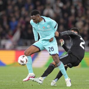 Barcelona identify Sunderland target as affordable alternative to Bastoni